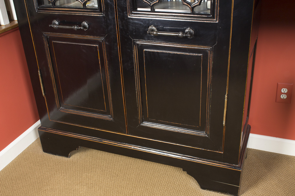 "The Johnny Walker" Cabinet by Van Thiel & Co.