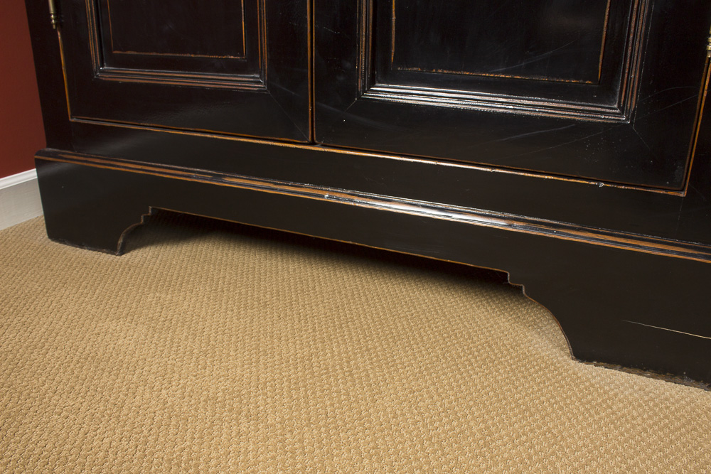 "The Johnny Walker" Cabinet by Van Thiel & Co.