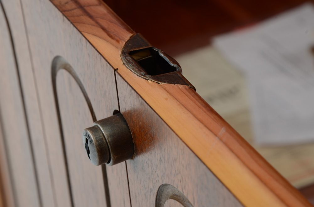 Mid Century Modern Lane "Sweetheart" Cedar Chest