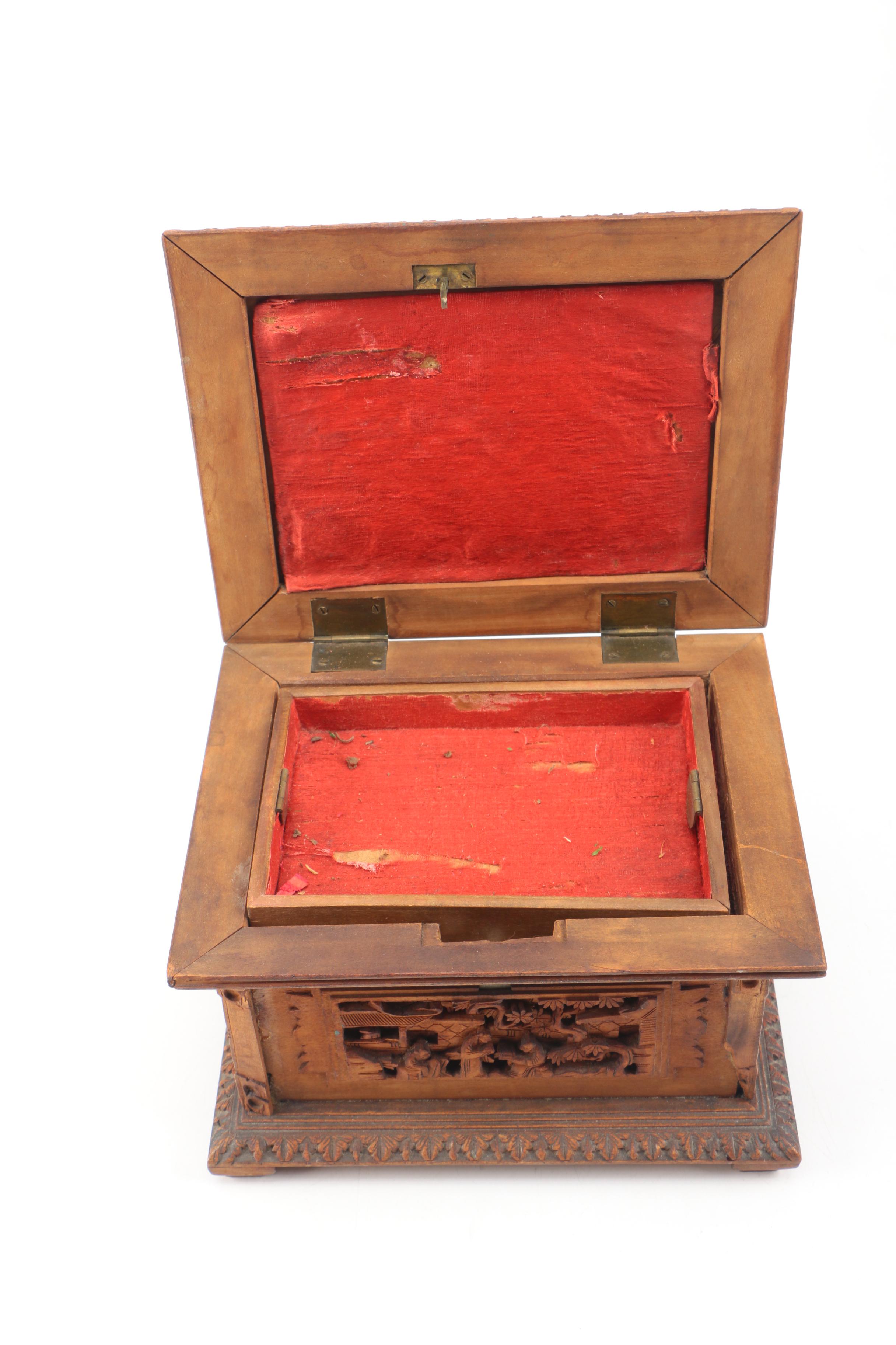 Vintage Chinese Carved Jewelry Box