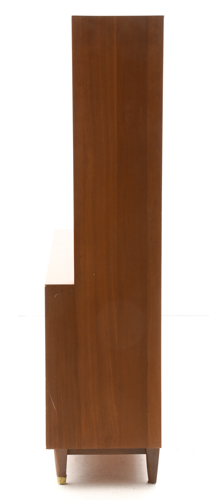 Kroehler Mid Century Modern China Cabinet