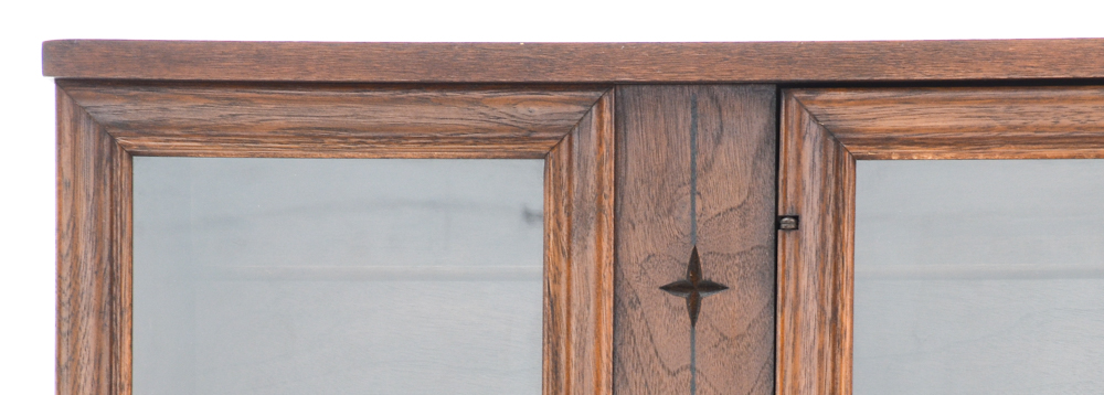 Mid Century Modern China Cabinet by Broyhill