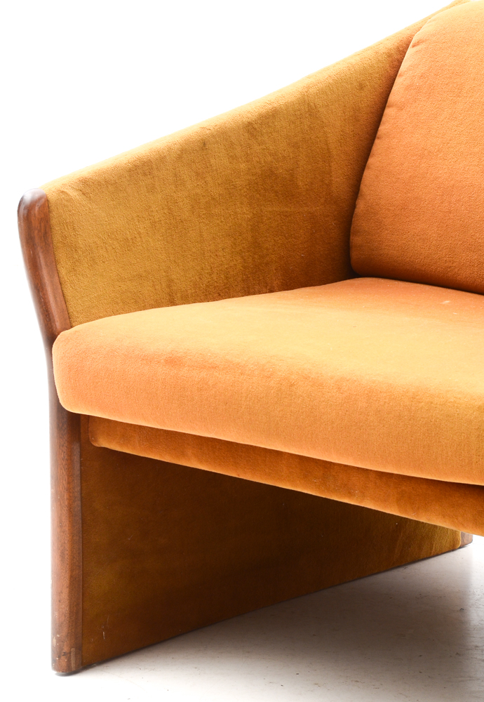 Pair of Vintage Club Chairs by Brayton International