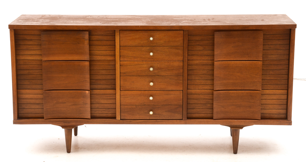 Mid Century Modern Walnut Dresser With Mirror