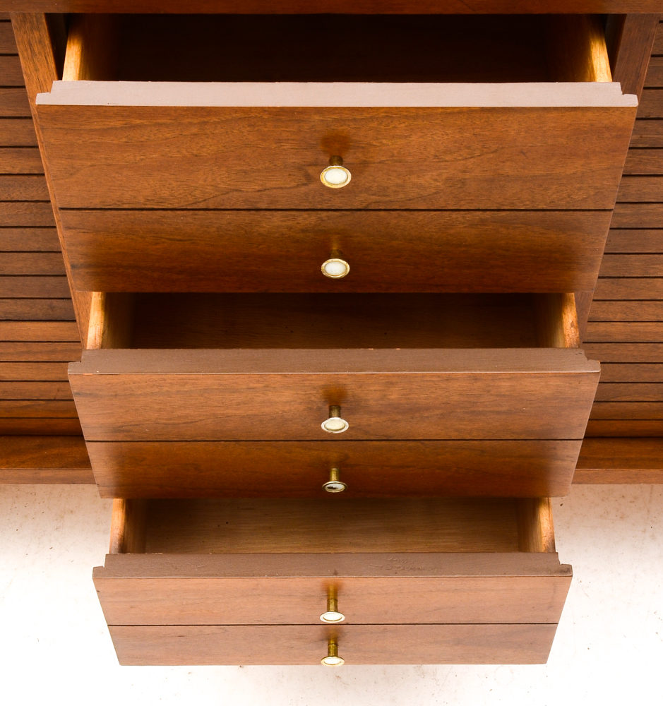 Mid Century Modern Walnut Dresser With Mirror