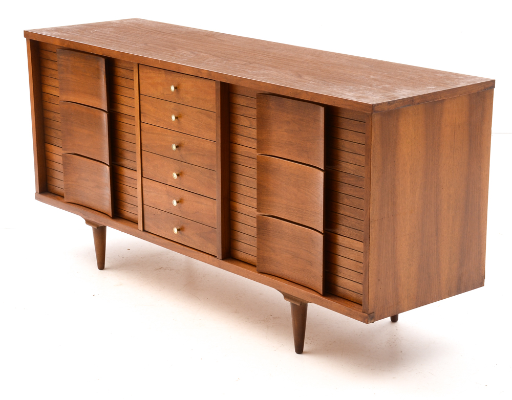 Mid Century Modern Walnut Dresser With Mirror