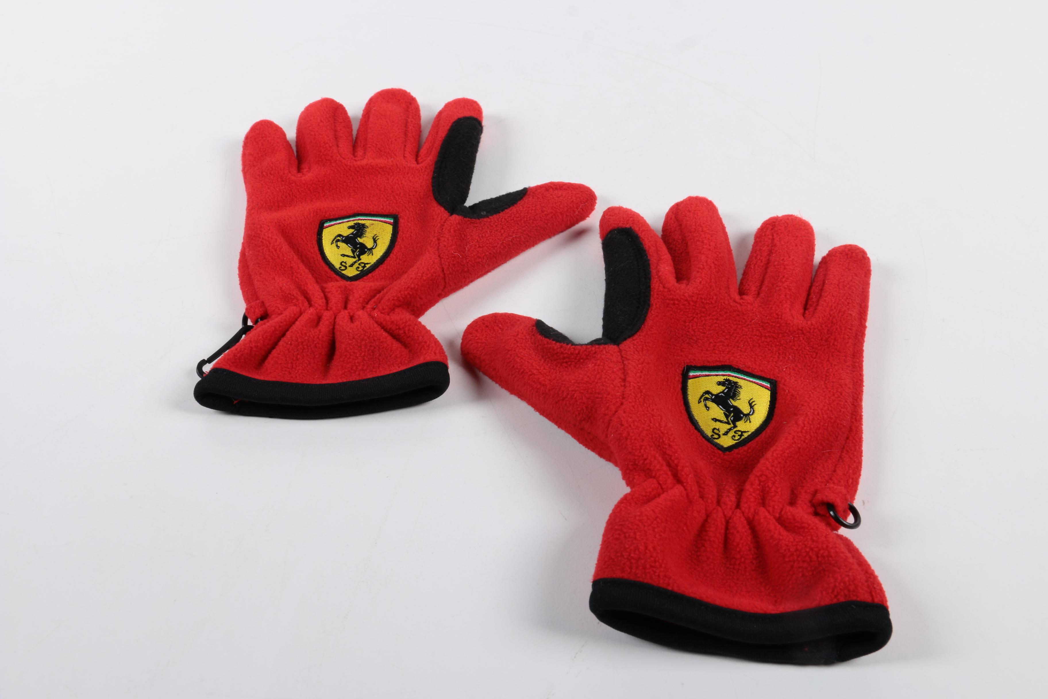 Assorted Ferrari Accessories