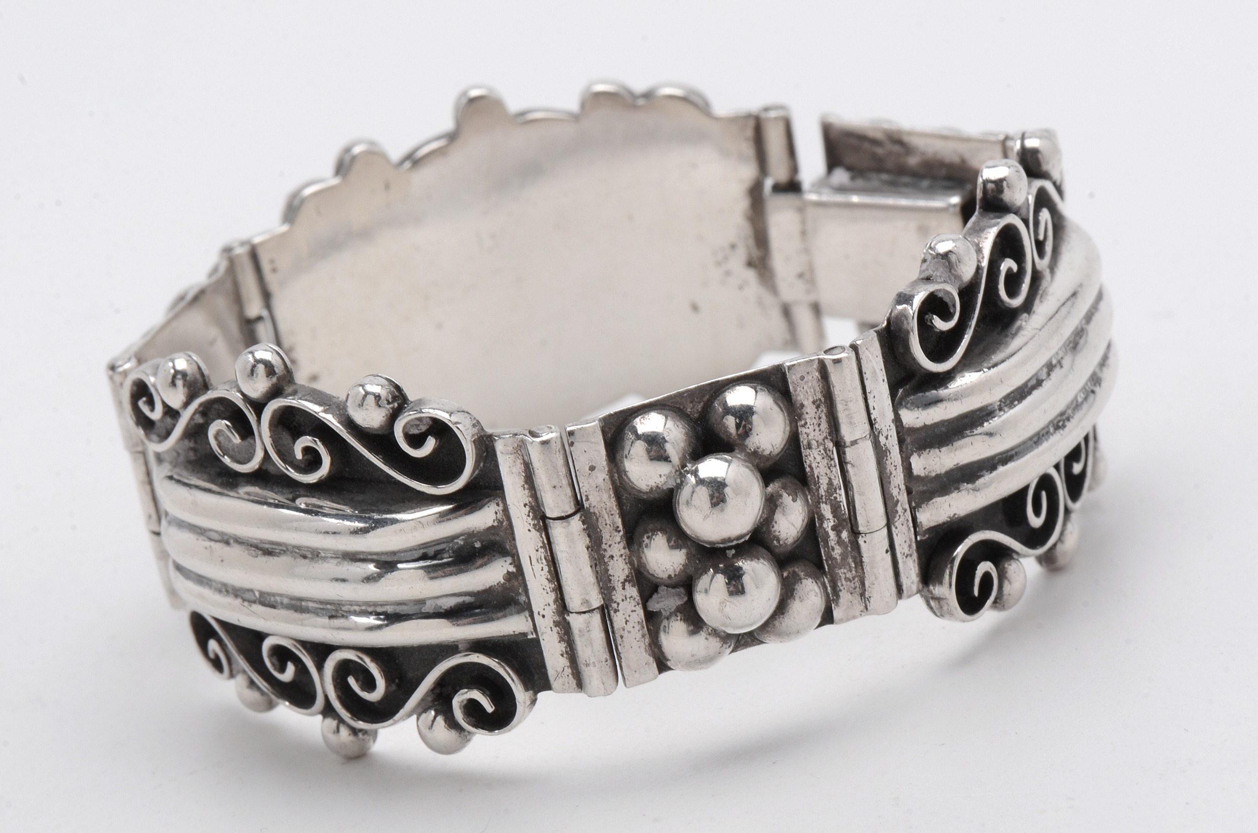 Vintage Hinged Mexican Sterling Silver Bracelet