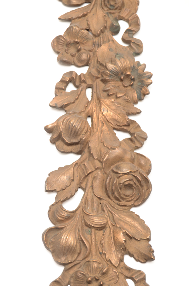 Cast Iron Floral Wall Hanging