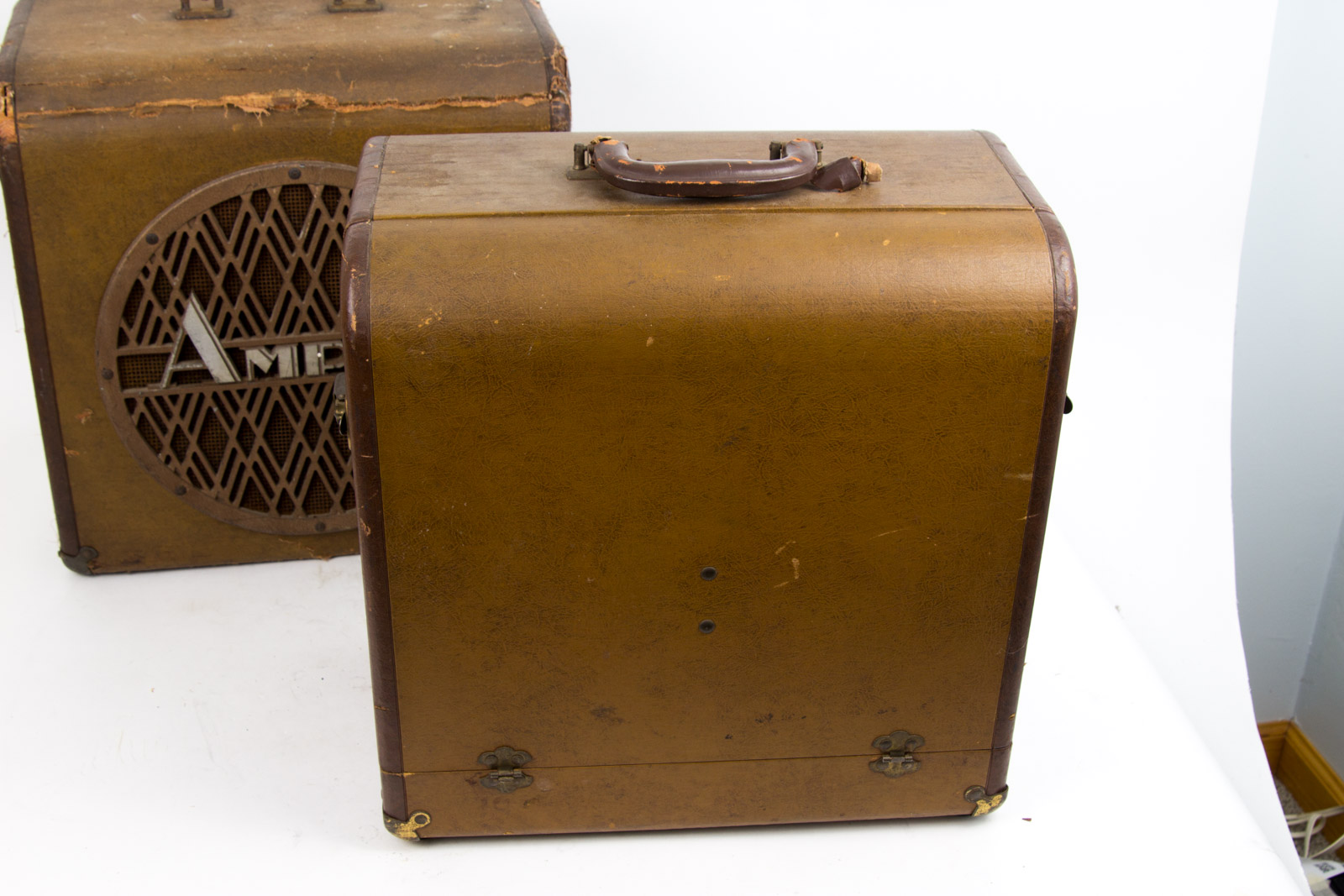 Pair of AMPRO Projector Cabinet Speakers