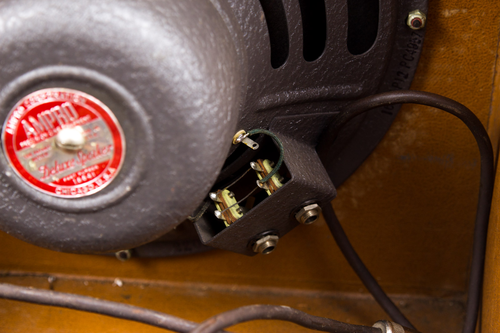 Pair of AMPRO Projector Cabinet Speakers