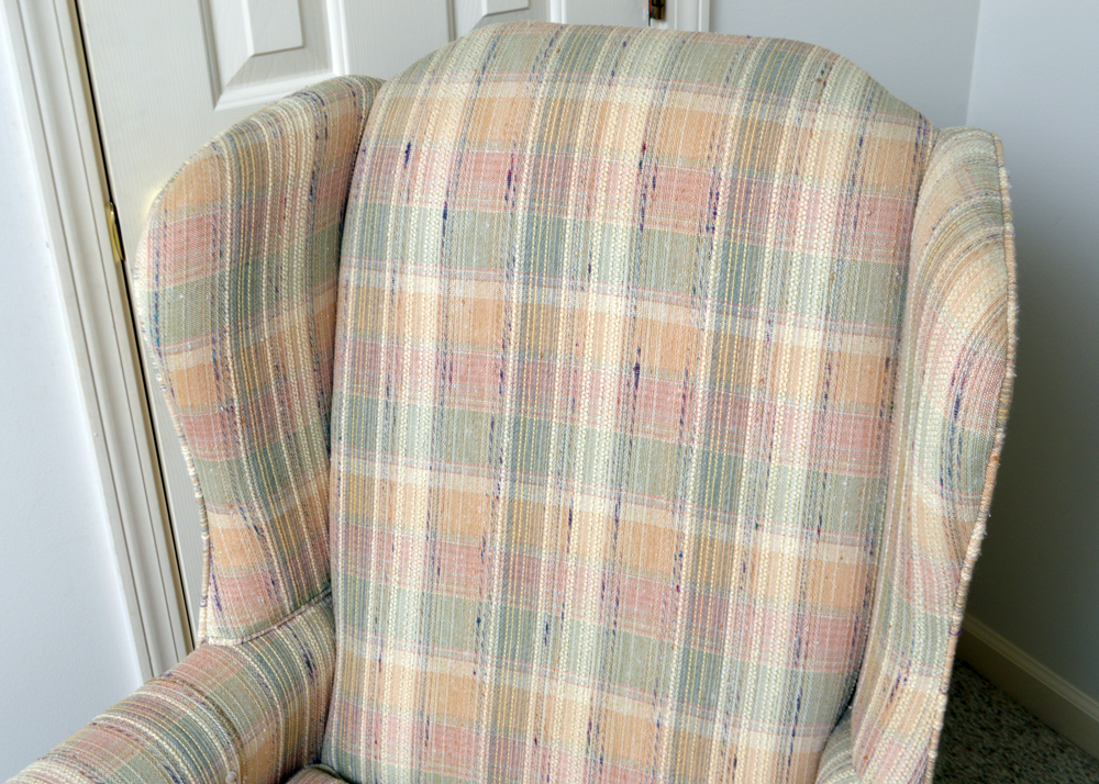 Pair of Queen Anne Style Wingback Chairs by Broyhill