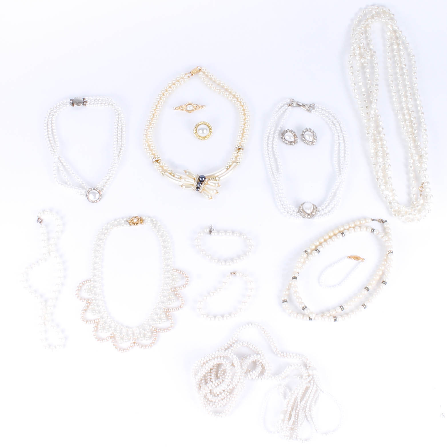 Imitation Pearl Costume Jewelry Assortment