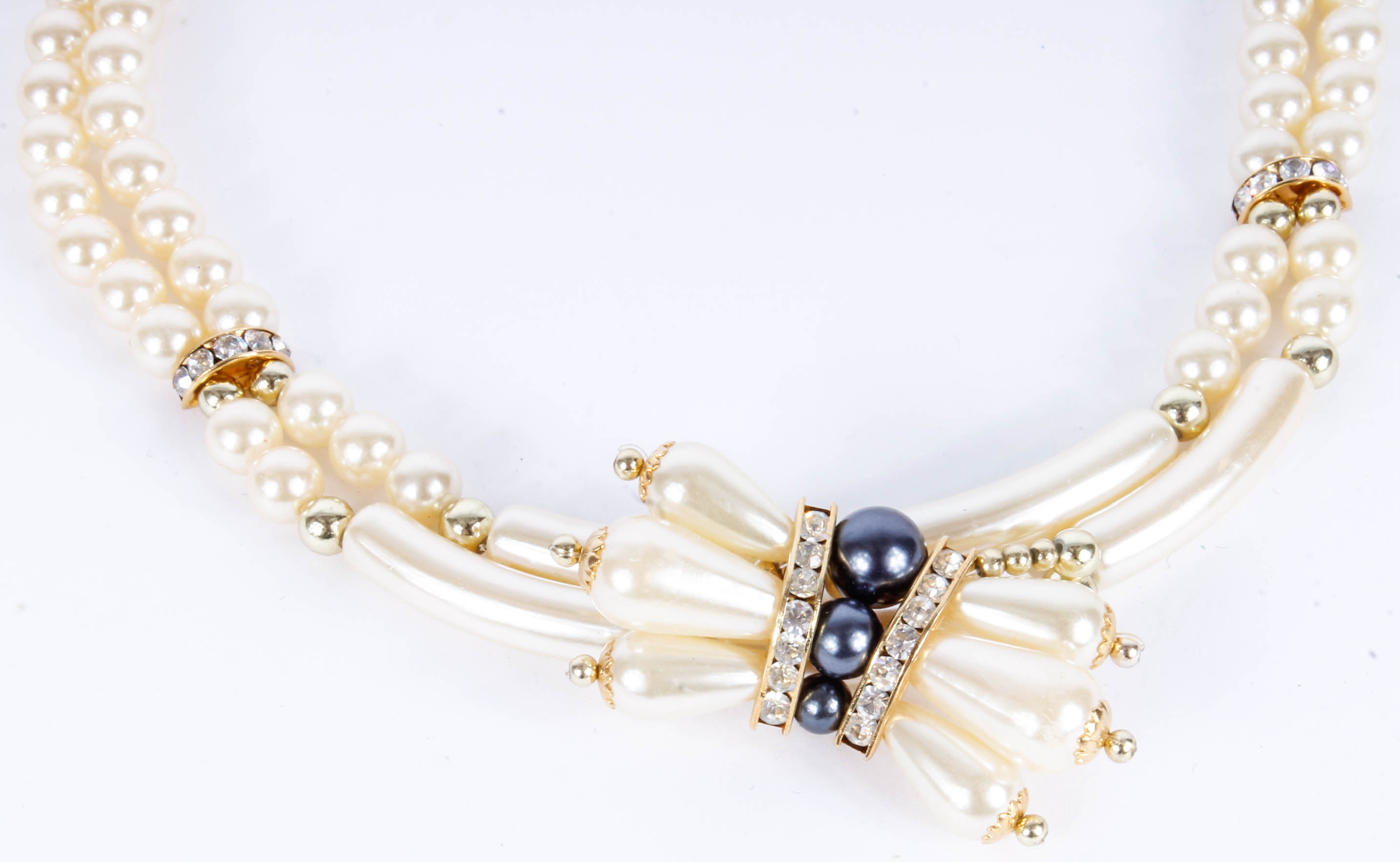 Imitation Pearl Costume Jewelry Assortment