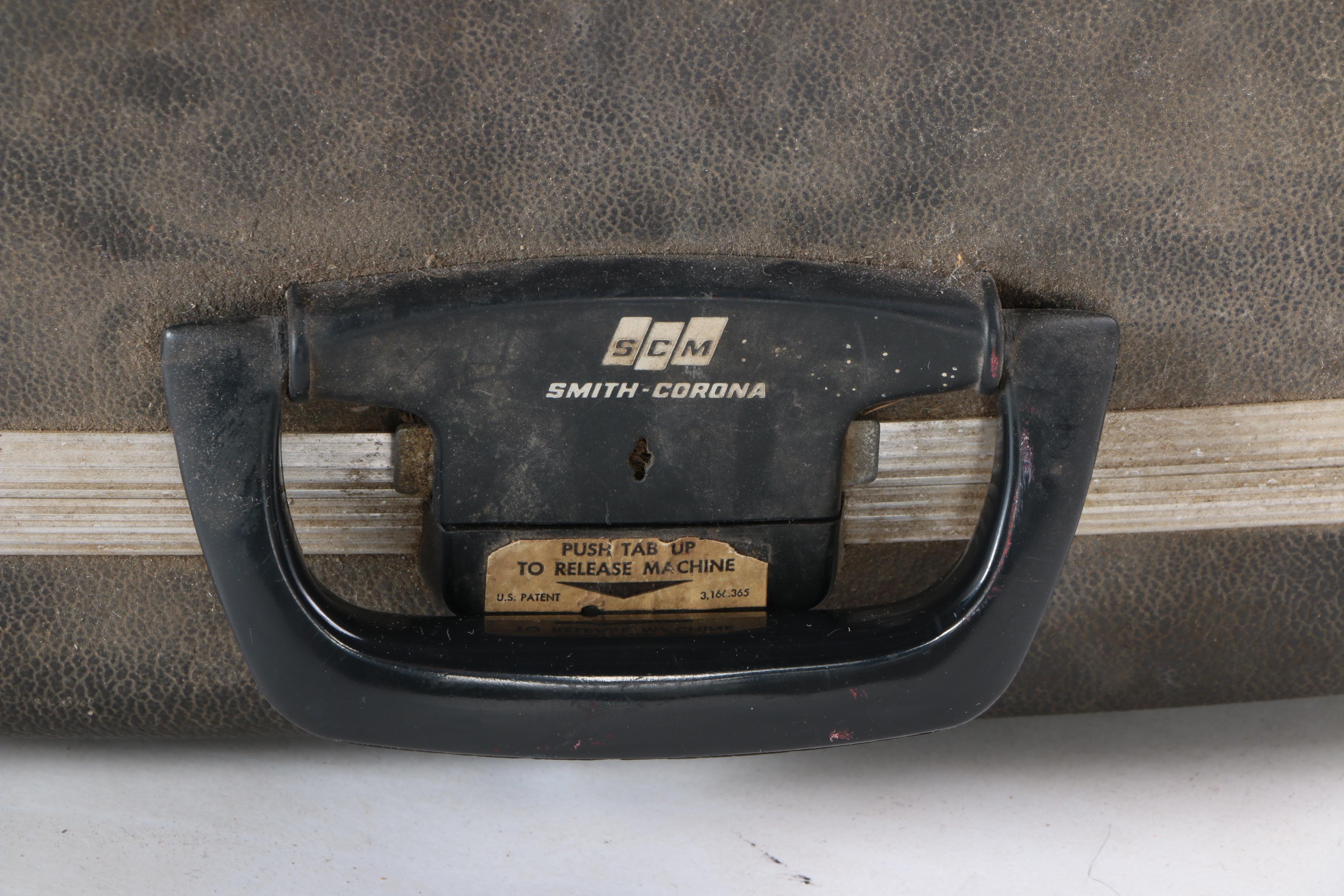 Smith Corona Electric Typewriter with Carrying Case