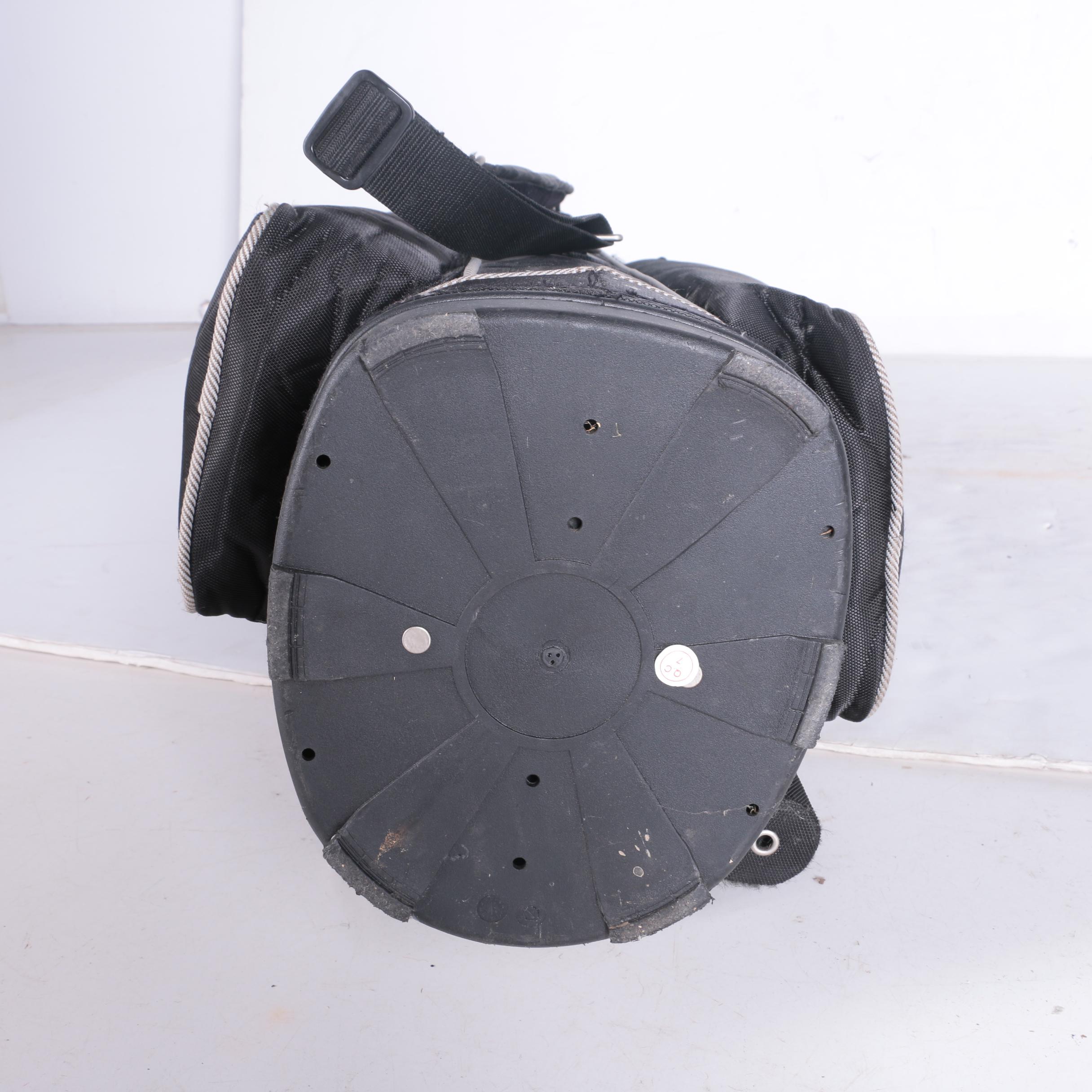 Affinity Golf Bag with Assorted Clubs