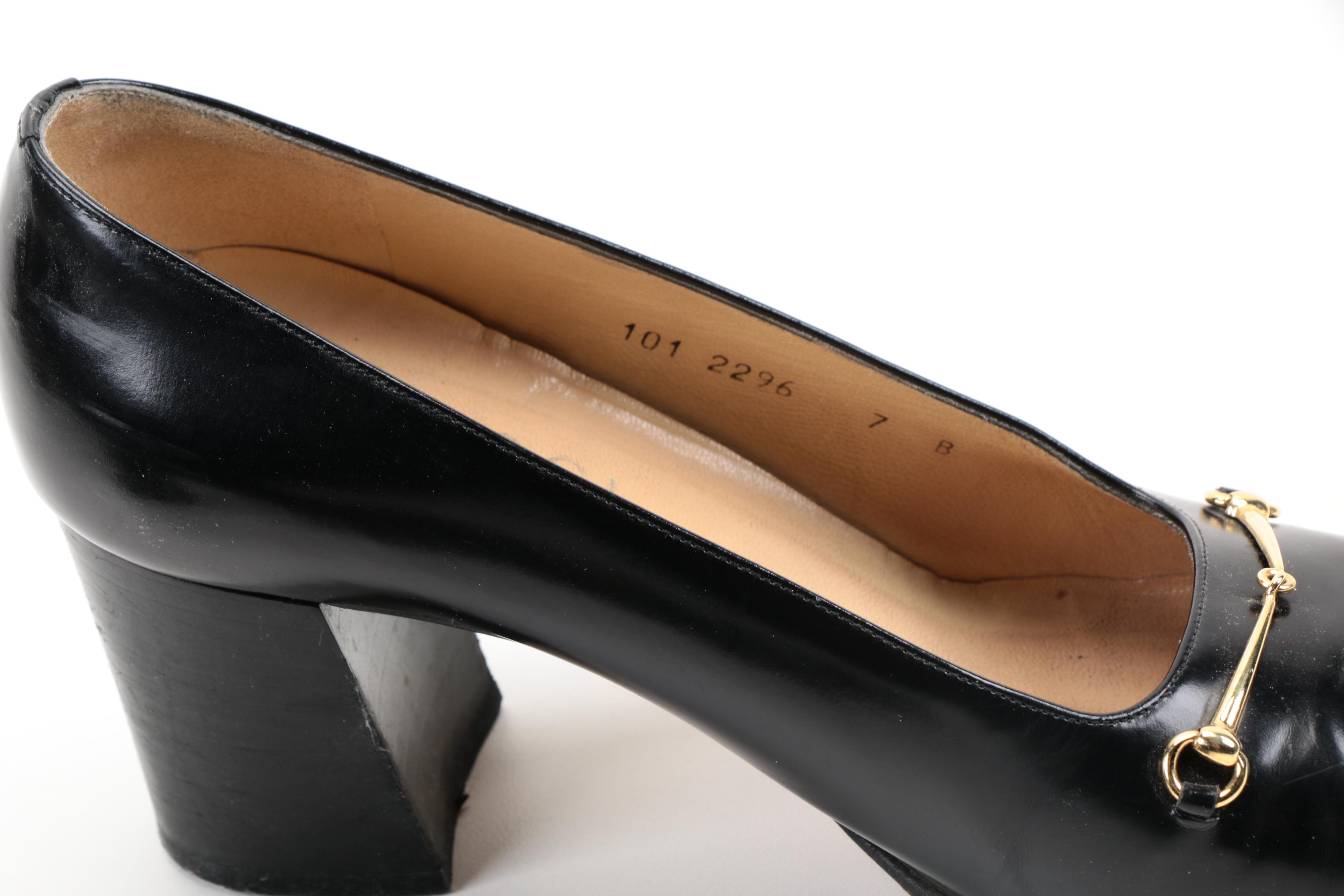 Vintage Gucci Black Leather Pumps