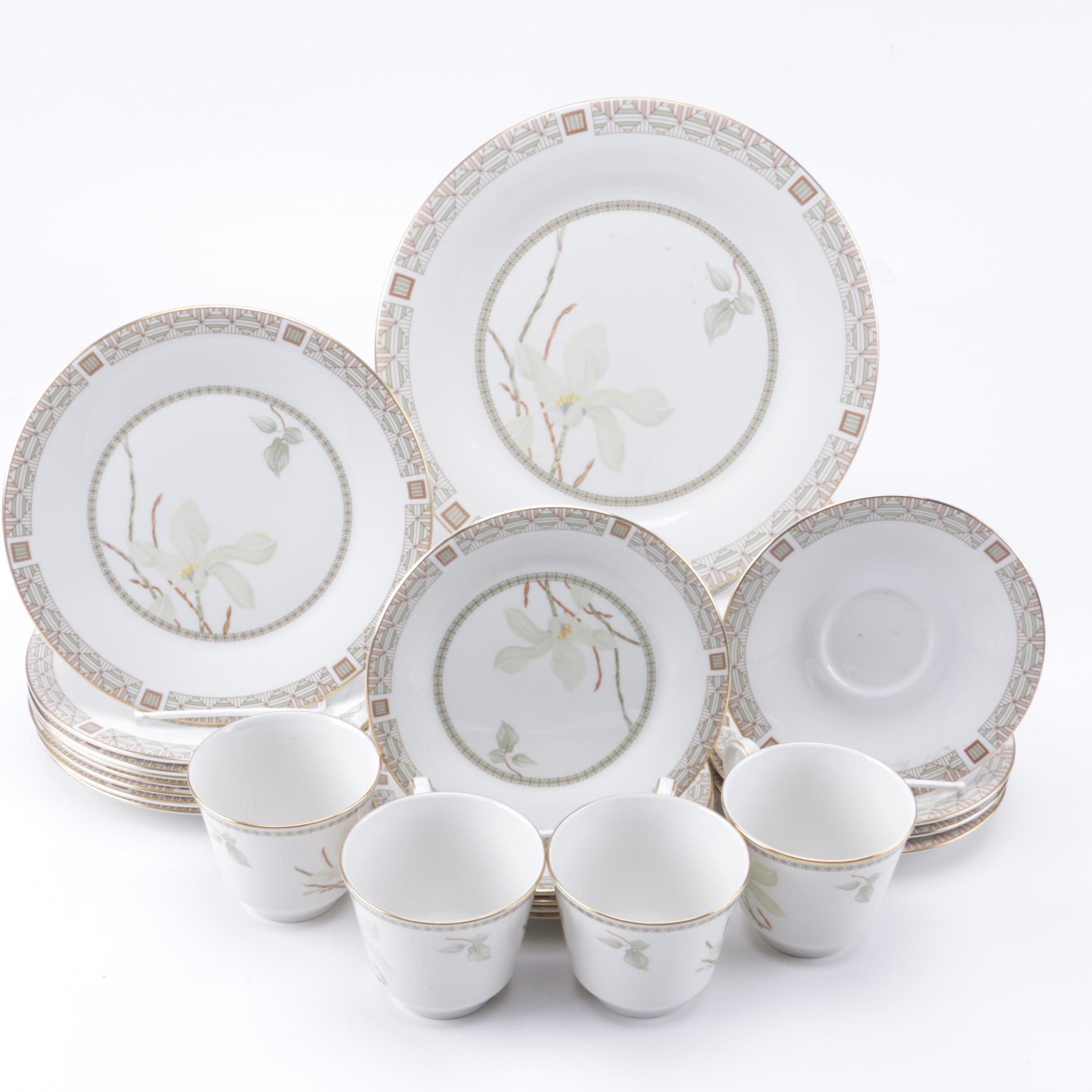 1978 Royal Doulton 'White Nile' China Tableware