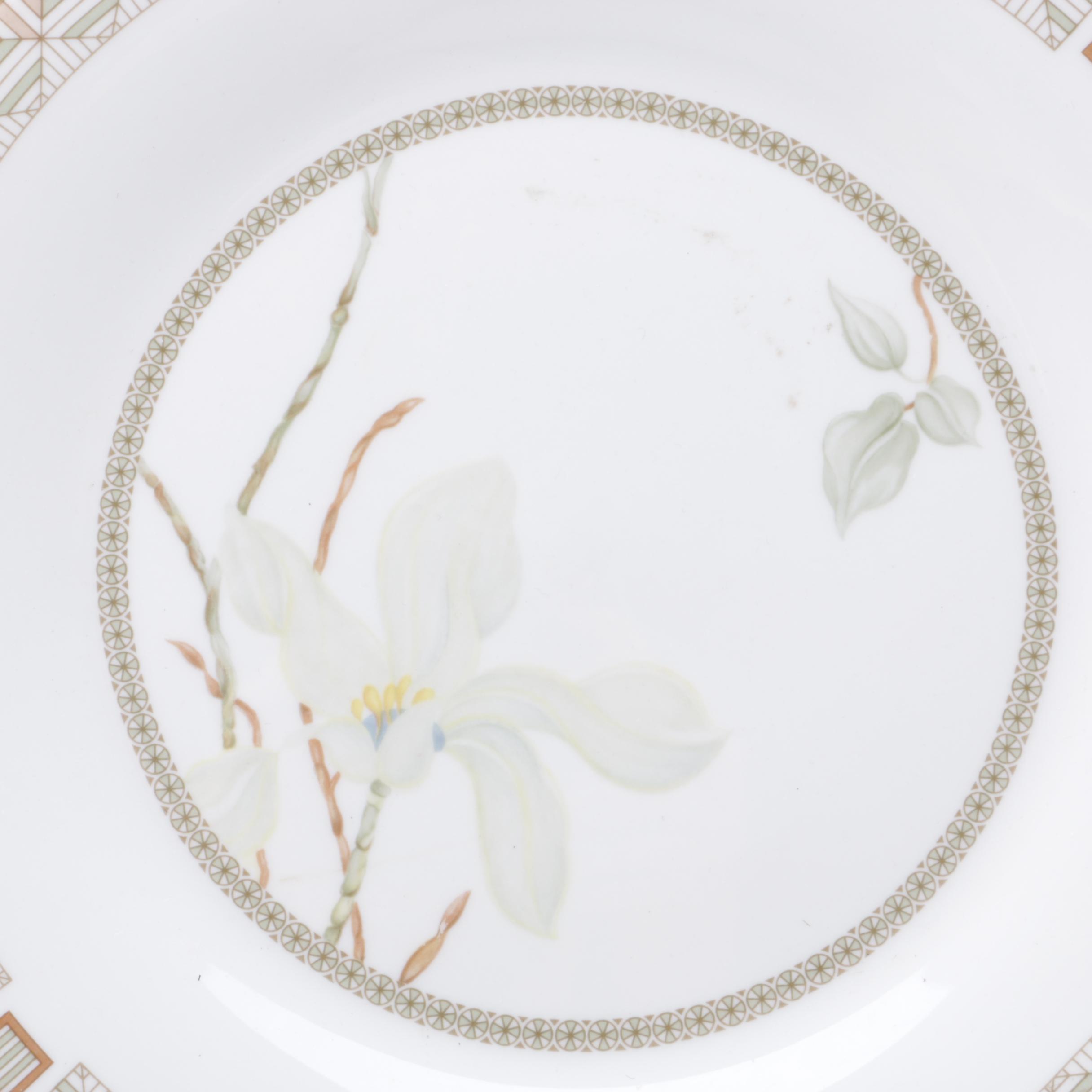 1978 Royal Doulton 'White Nile' China Tableware