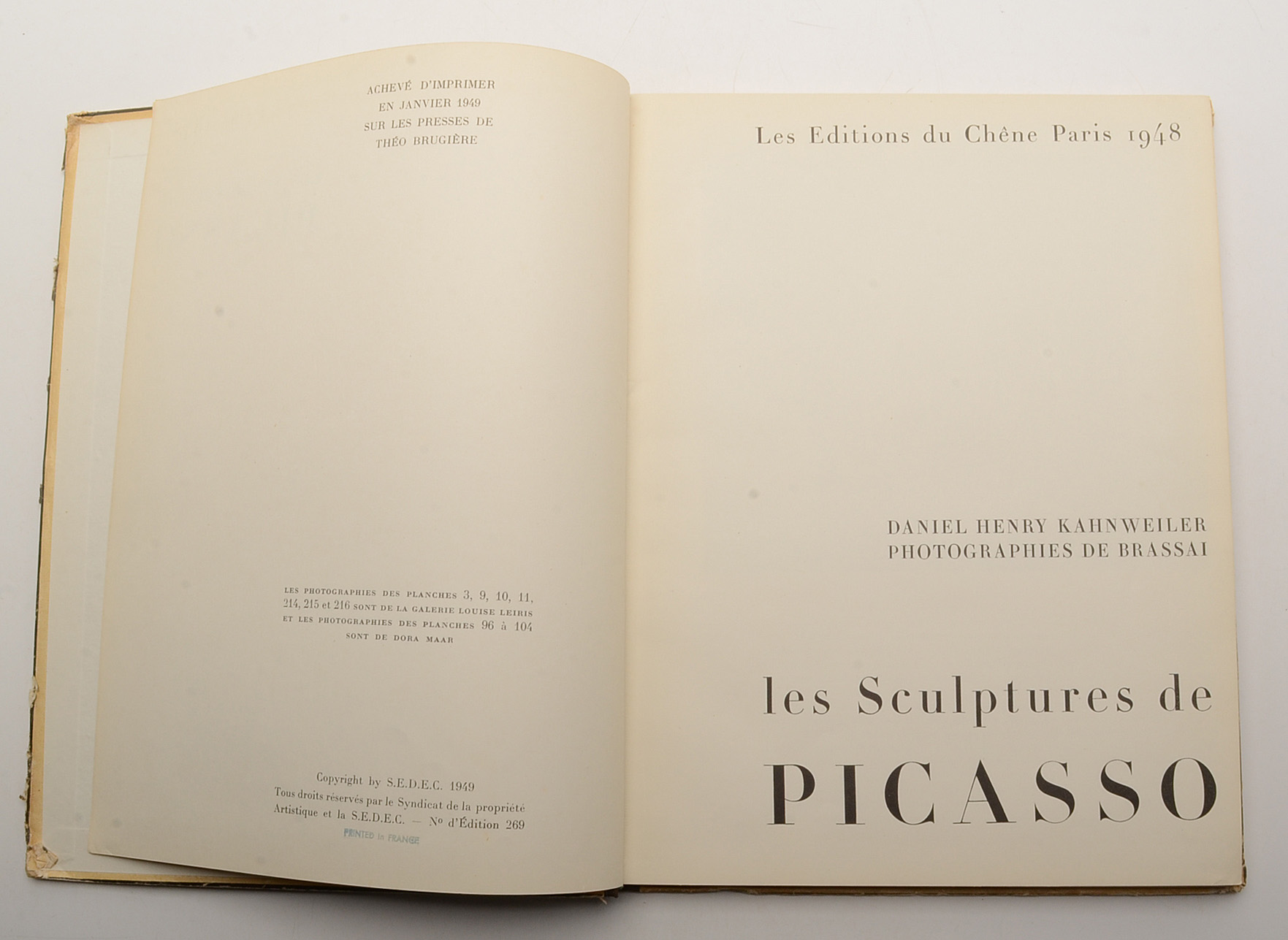 Vintage French Print "Les Sculptures de Picasso" Book