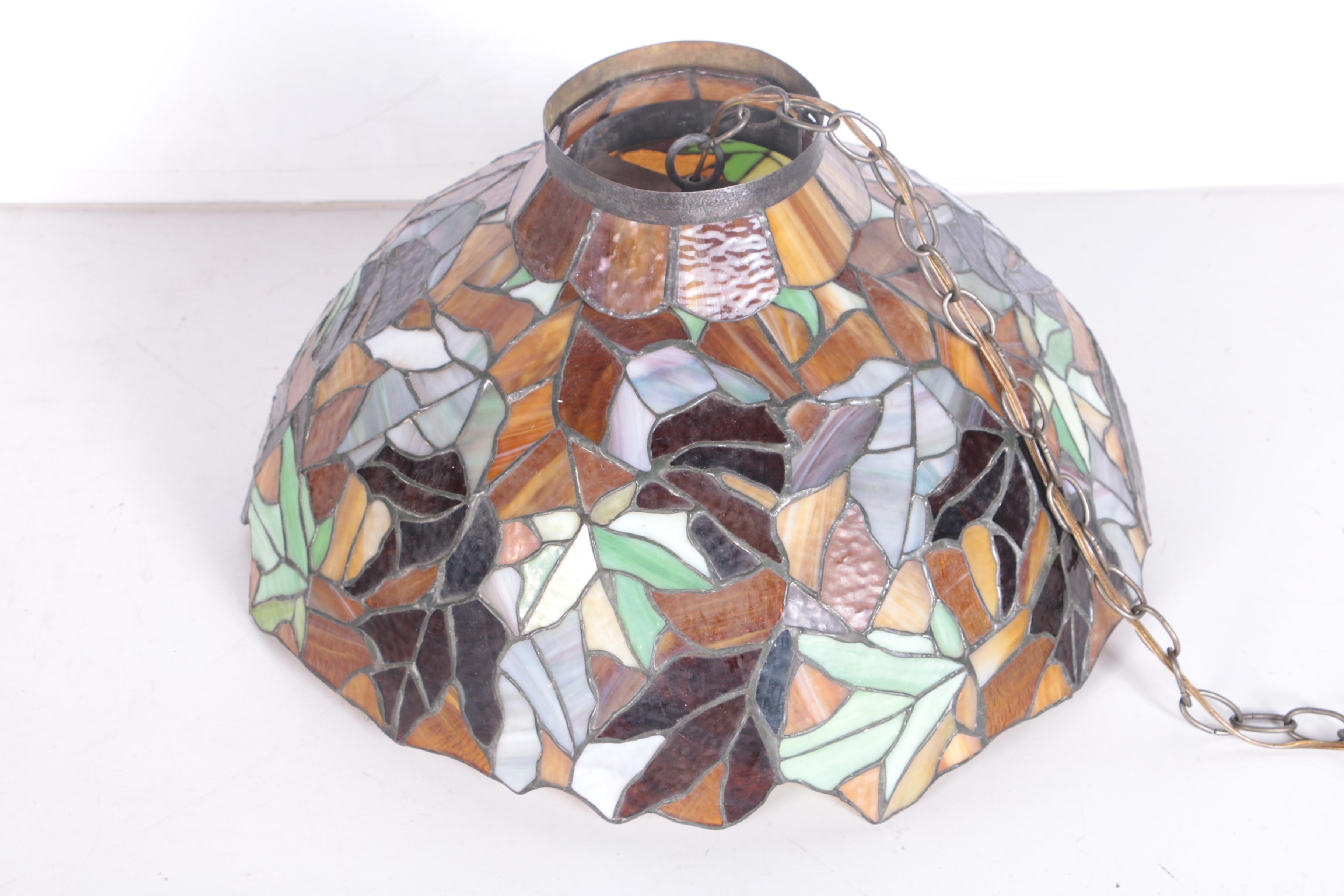 Tiffany Style Ceiling Light with Stained Glass Style Acrylic Shade