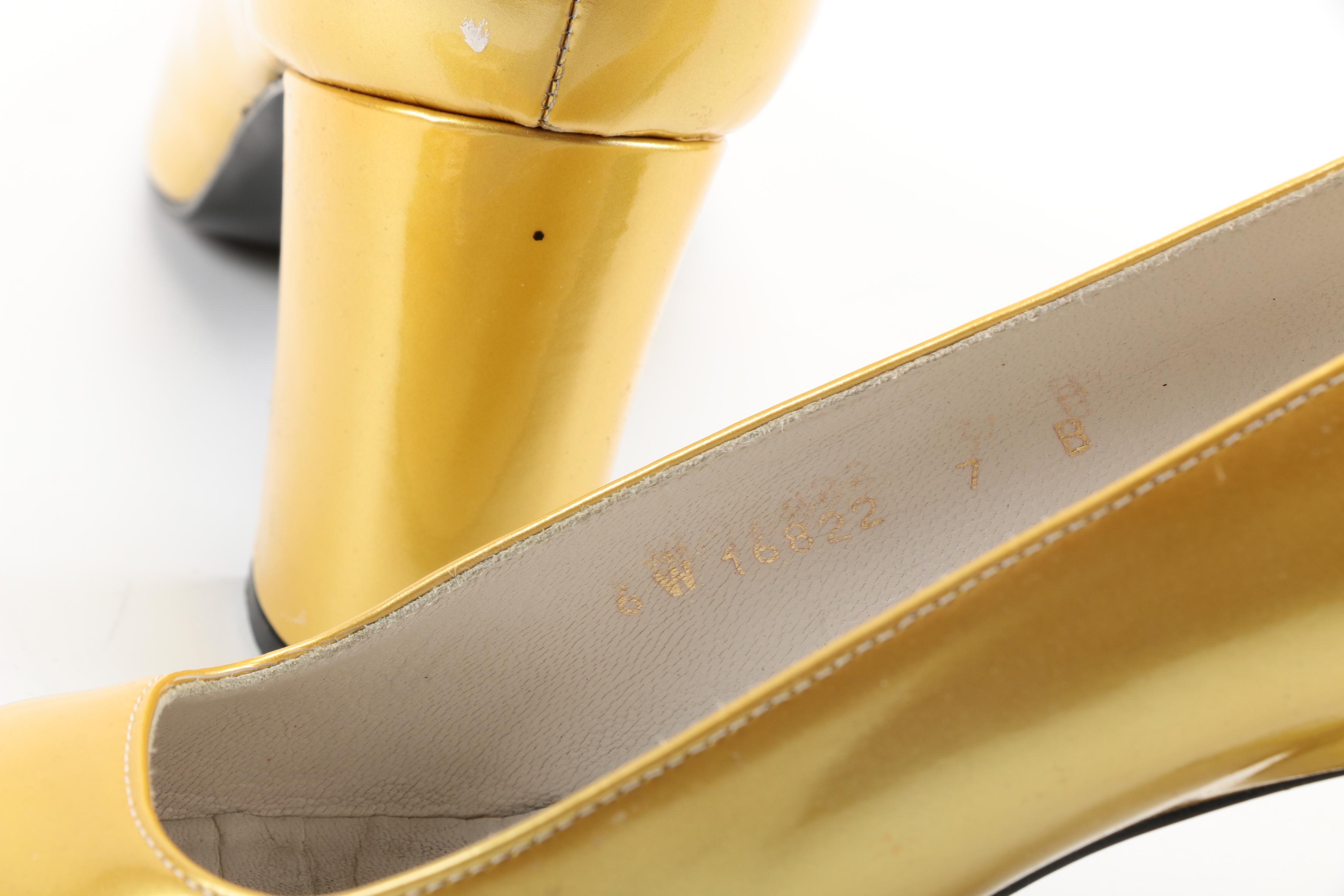 Stuart Weitzman Golden Patent Leather Pumps