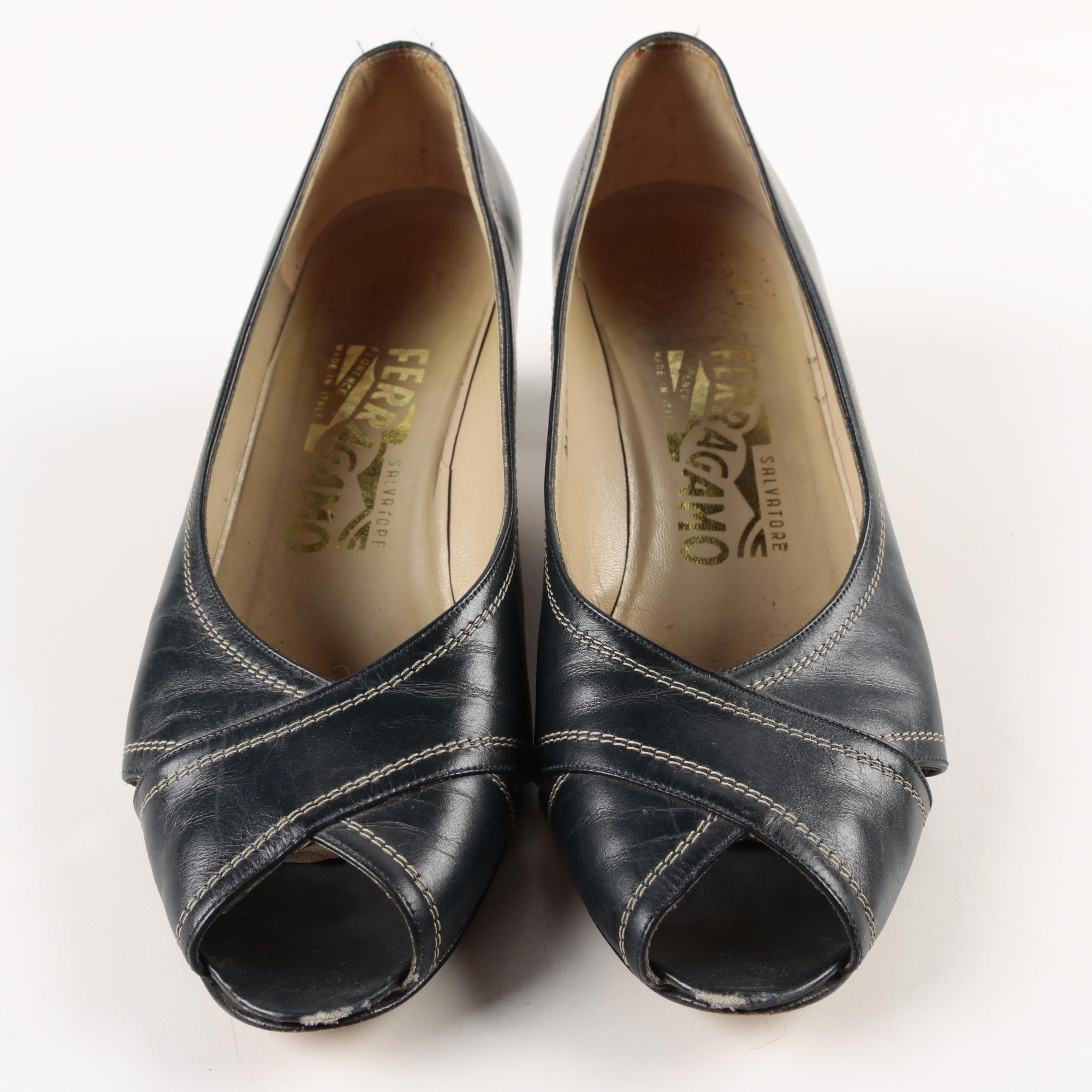 Women's Salvatore Ferragamo Dress Shoes
