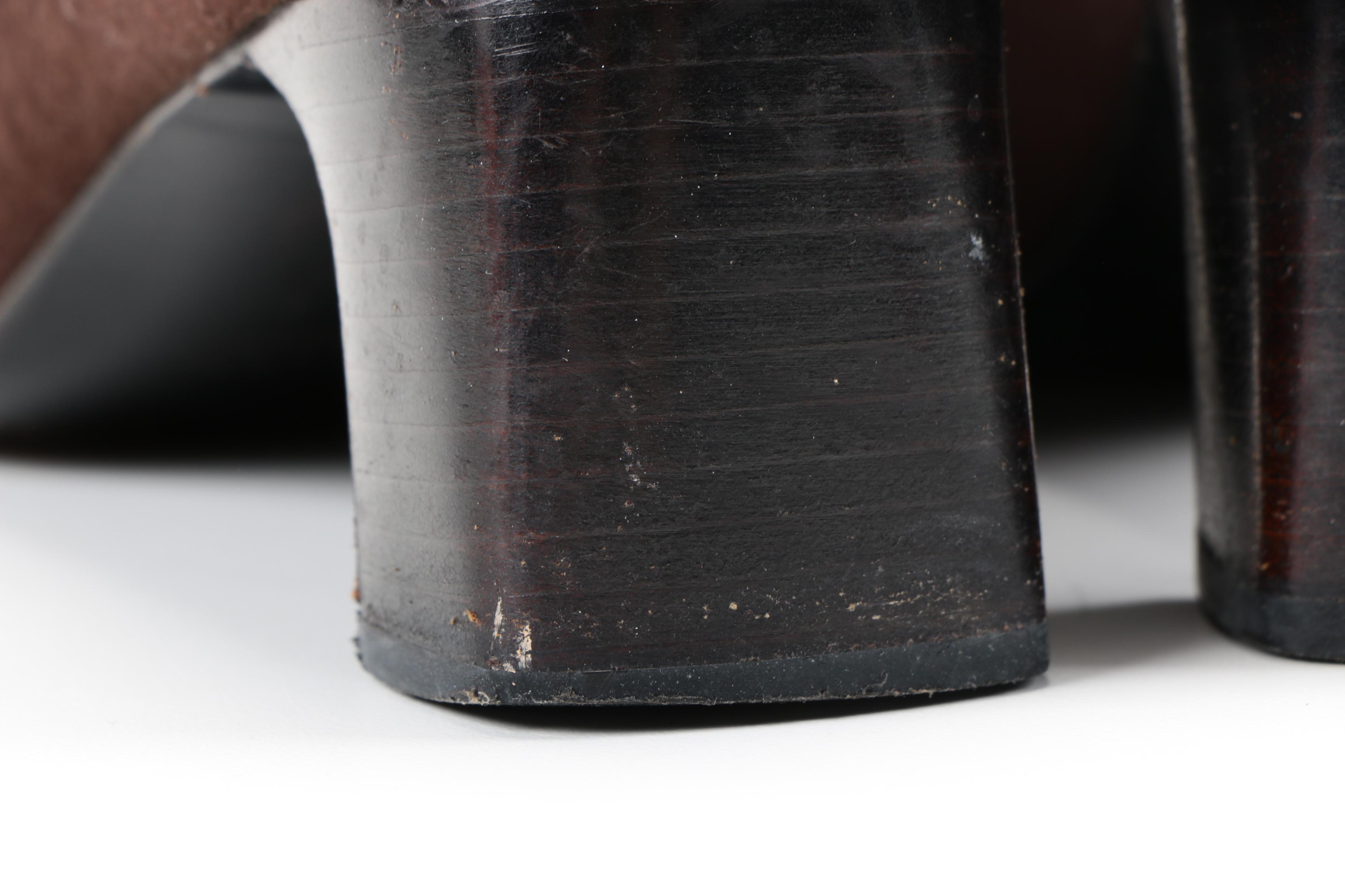 Gucci Brown Suede Pumps