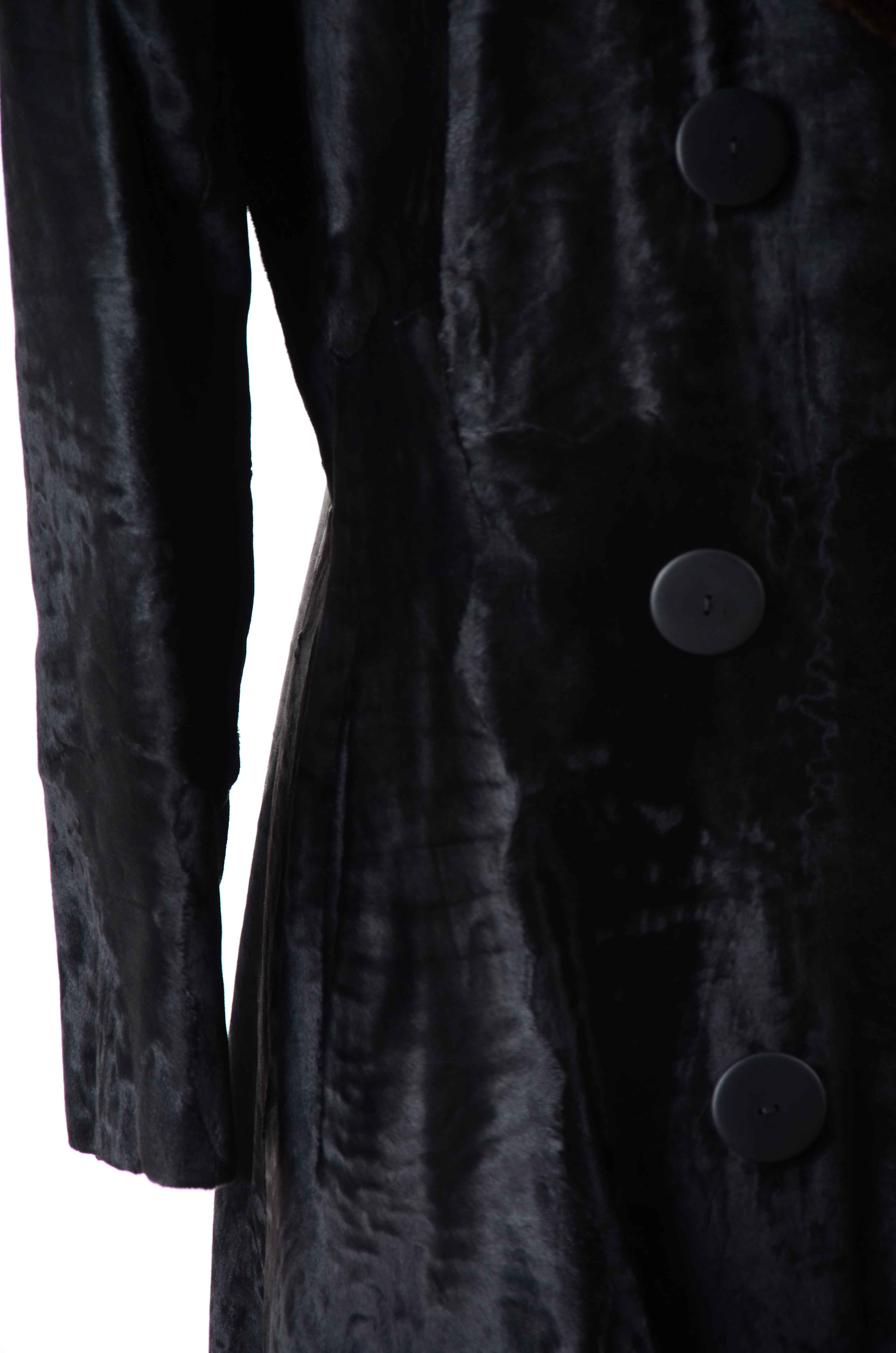 Salon Internacional Boutique Calfskin and Mink Vintage Coat