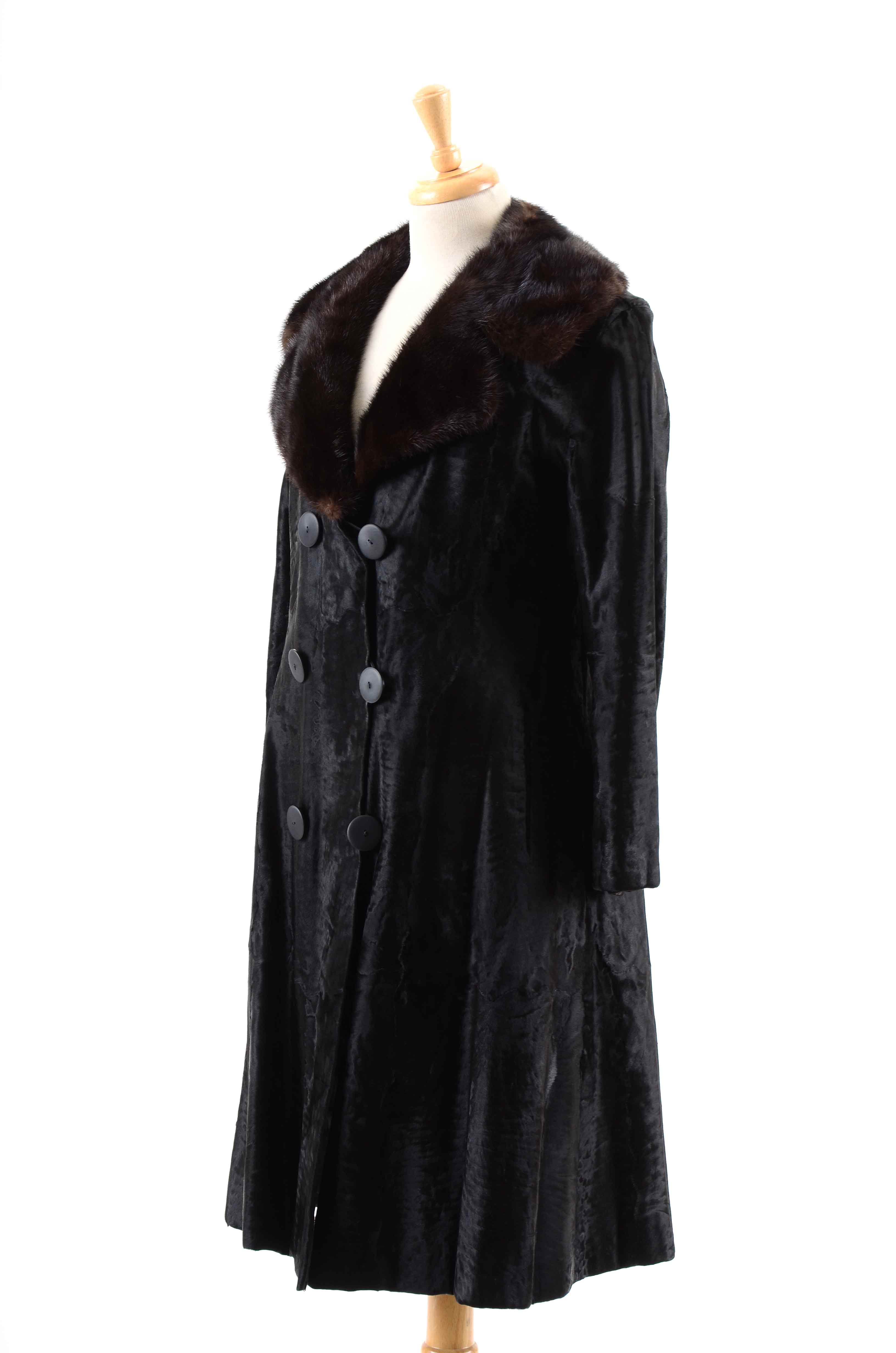 Salon Internacional Boutique Calfskin and Mink Vintage Coat