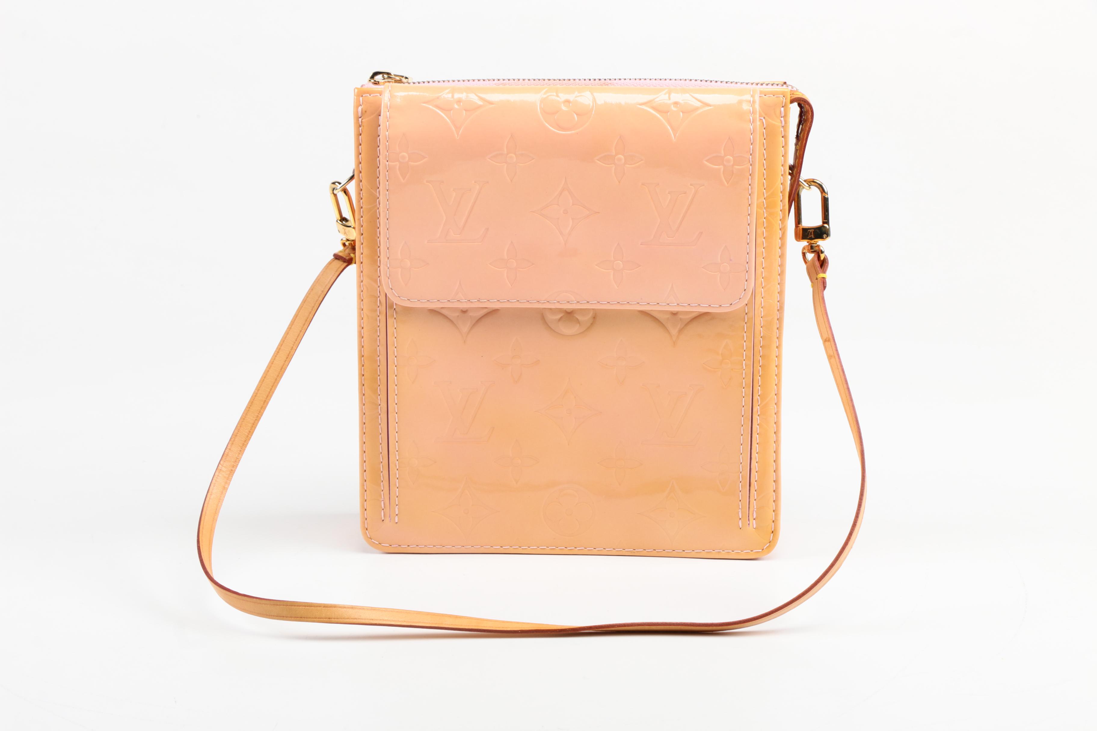 Louis Vuitton Monogram Vernis Mott Pochette