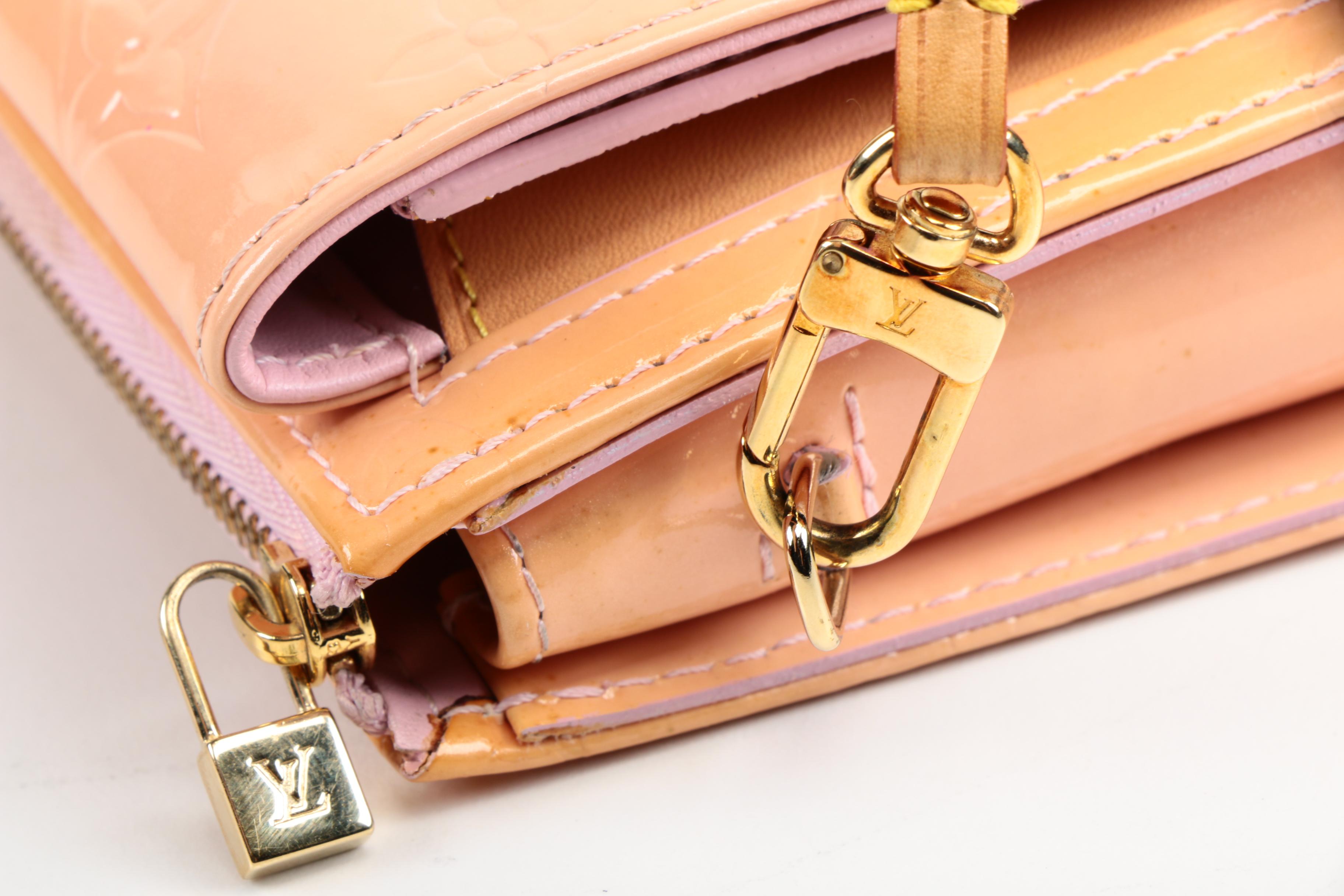 Louis Vuitton Monogram Vernis Mott Pochette