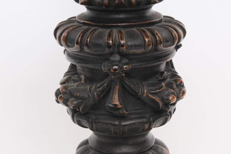 Tiffany Style Stained Glass Table Lamp with Bronze Base