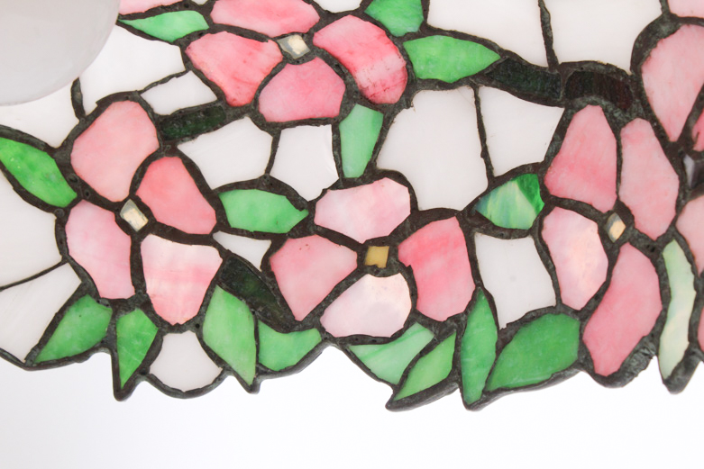 Tiffany Style Stained Glass Table Lamp with Bronze Base