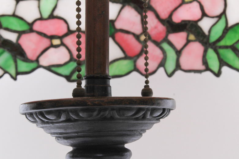 Tiffany Style Stained Glass Table Lamp with Bronze Base