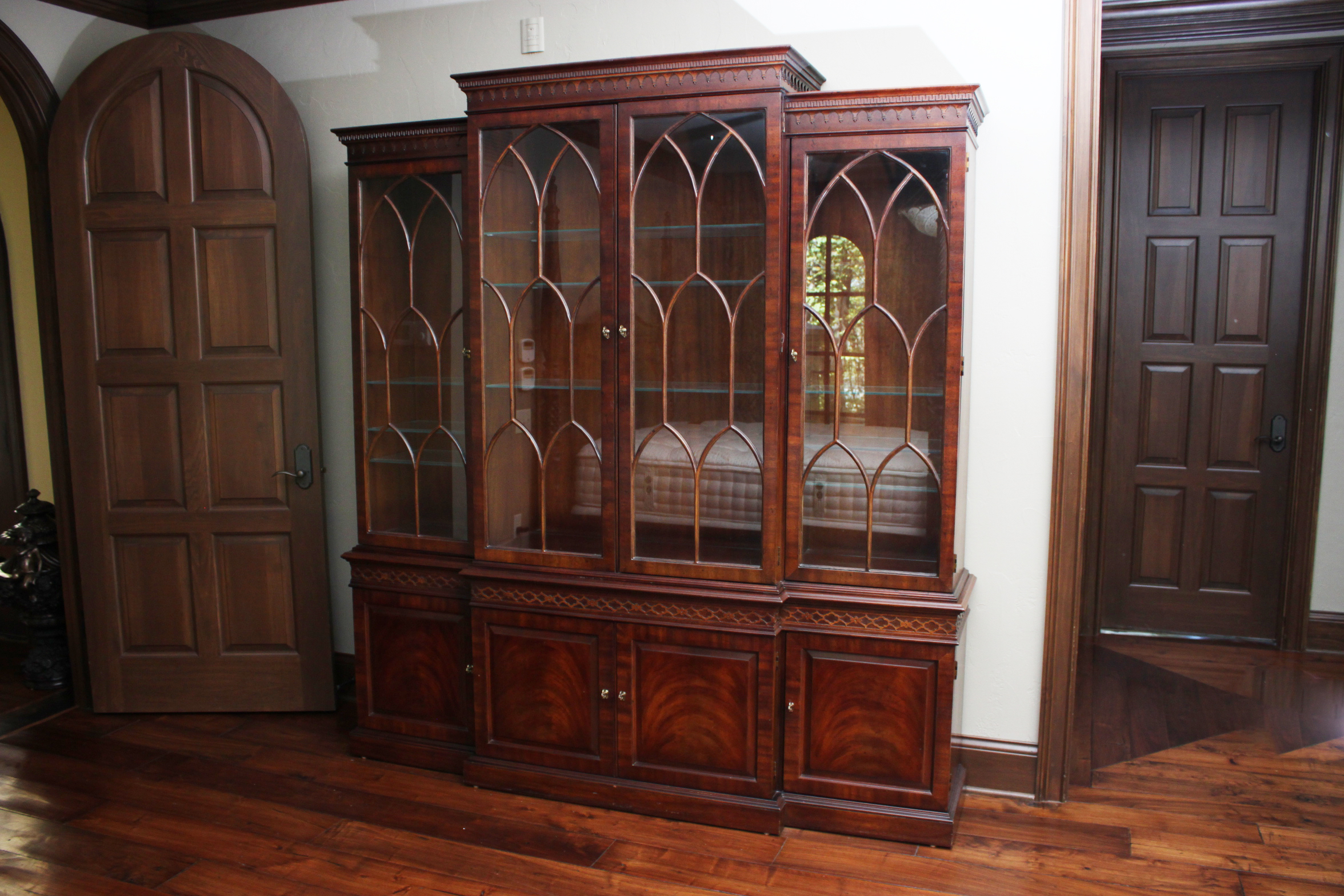Vintage Federal Style Mahogany Breakfront China Cabinet by Henredon