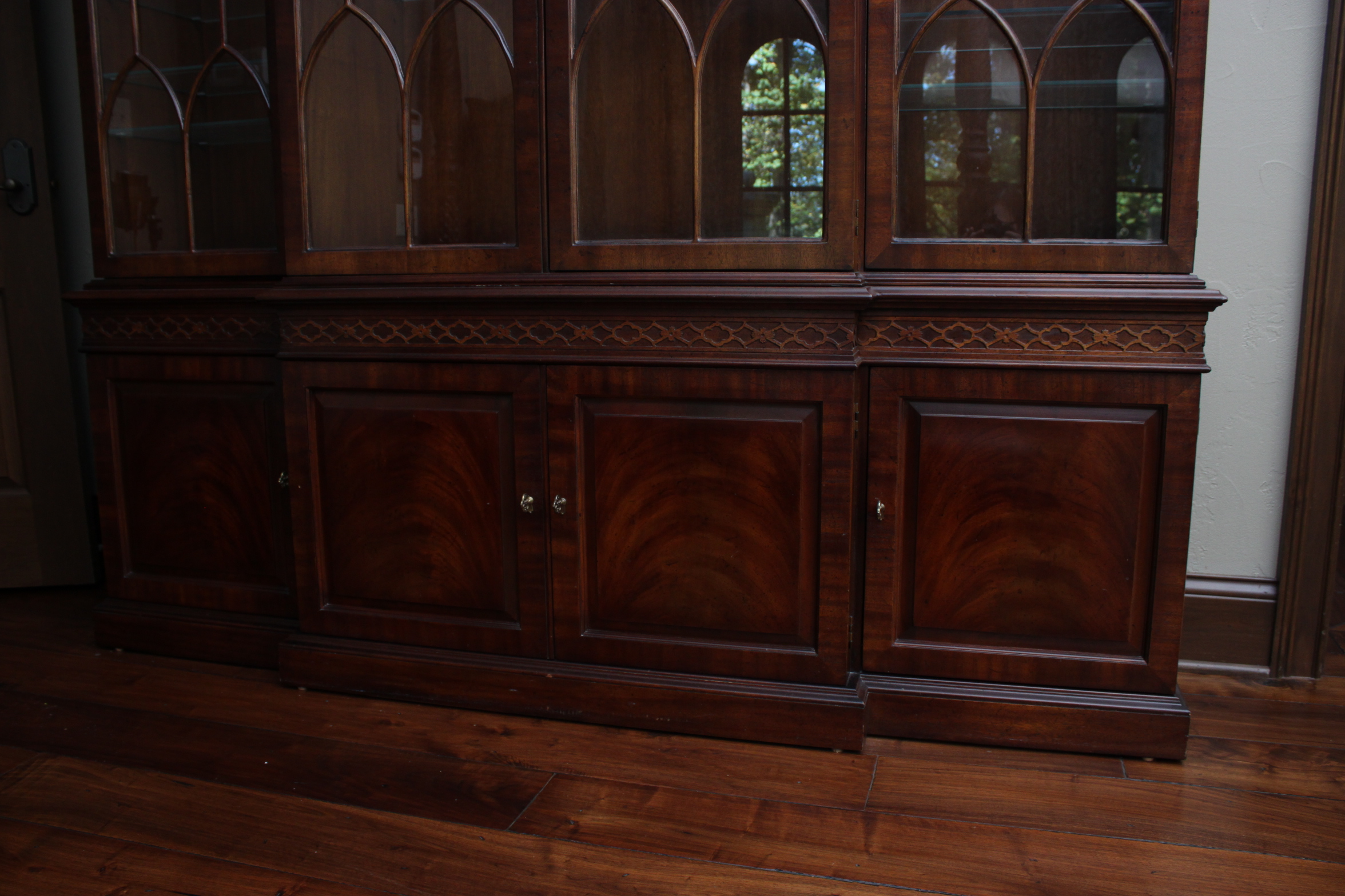 Vintage Federal Style Mahogany Breakfront China Cabinet by Henredon