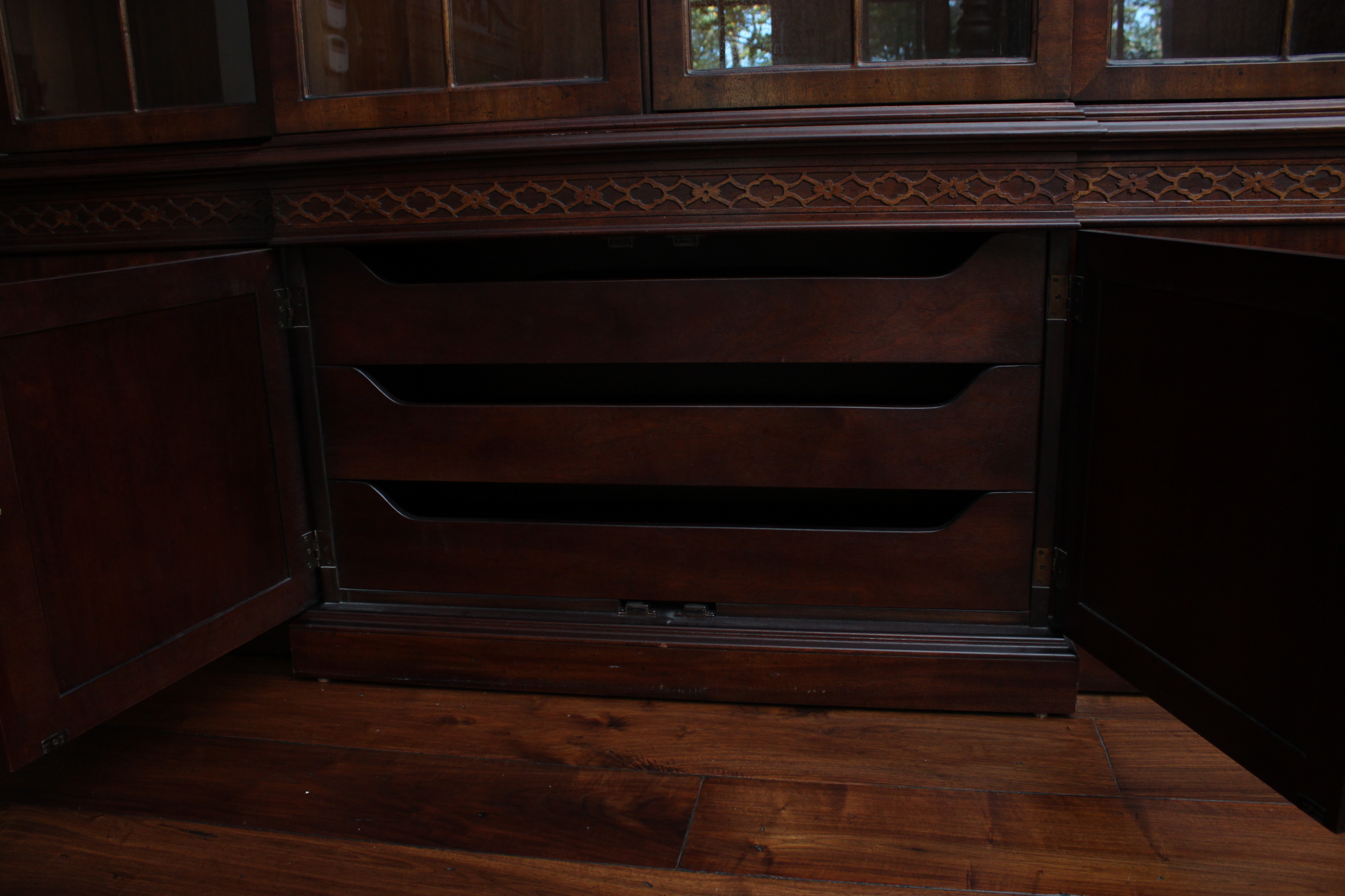 Vintage Federal Style Mahogany Breakfront China Cabinet by Henredon