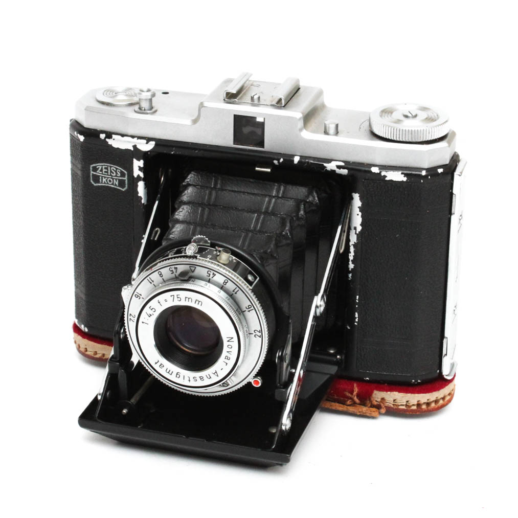 Vintage 1940s Zeiss Ikon Camera