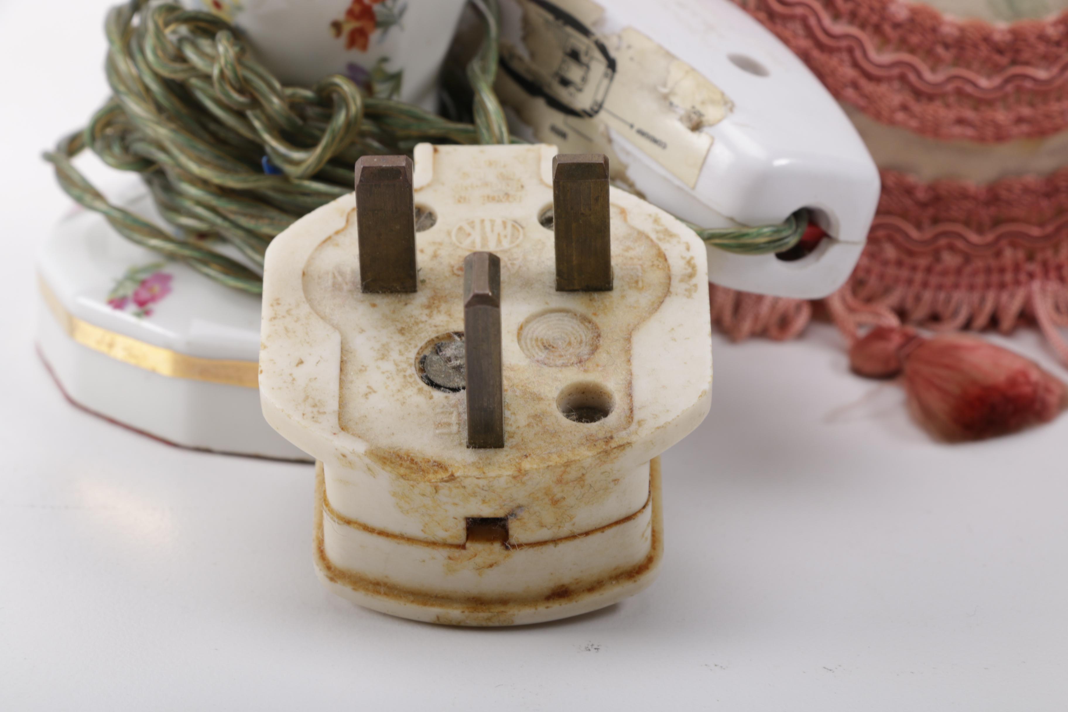 Vintage Boudoir Lamp and Swan Figurine