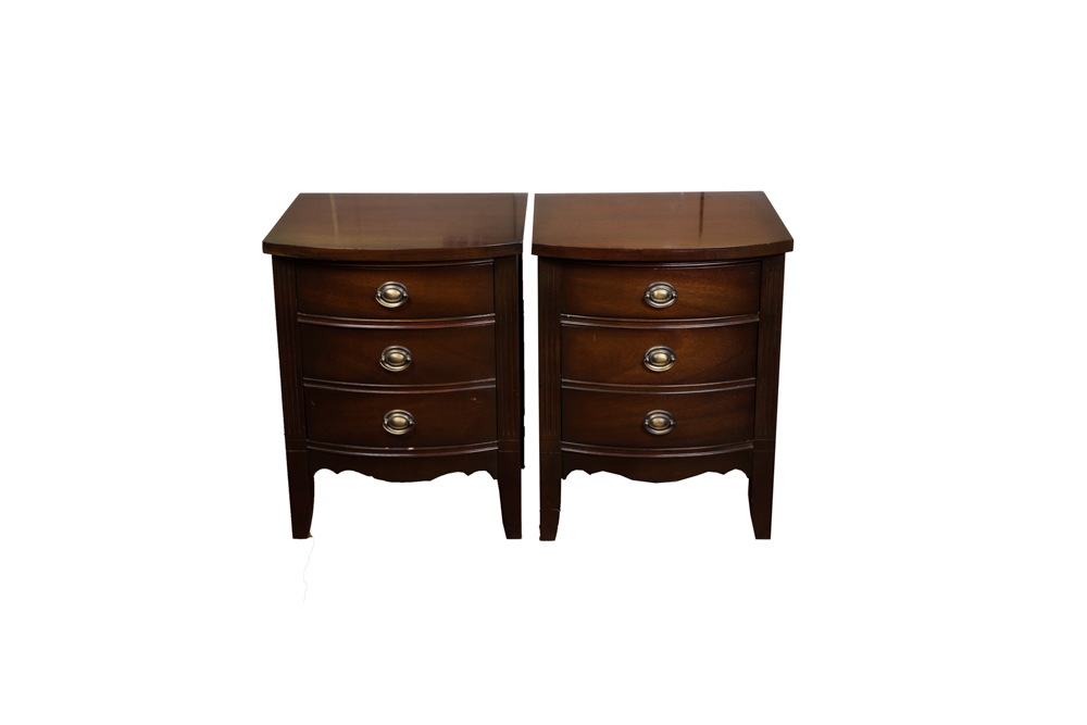 Vintage Hepplewhite Style Nightstands by Dixie
