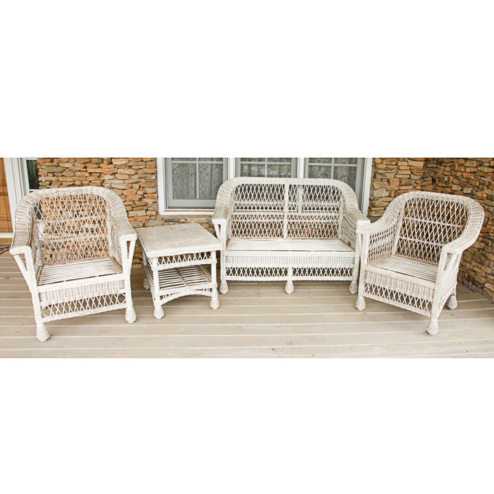Vintage White Wicker Patio Furniture Set