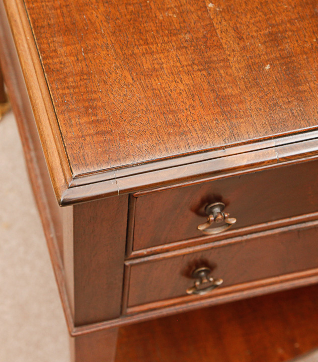 Vintage Federal Style Mahogany Side Table