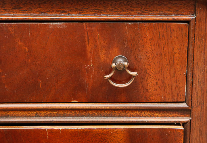 Vintage Federal Style Mahogany Side Table