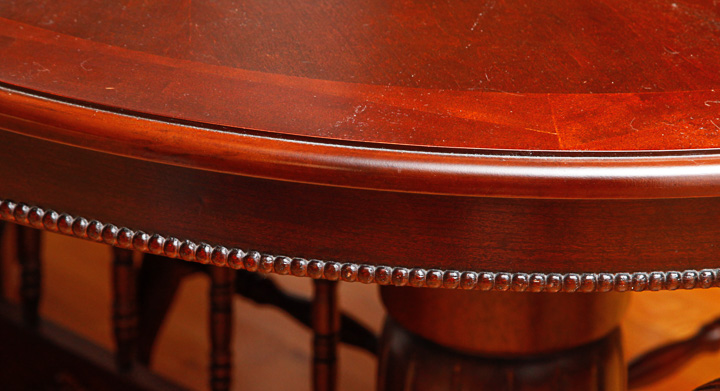 Vintage Queen Anne Style Dining Table with Chairs