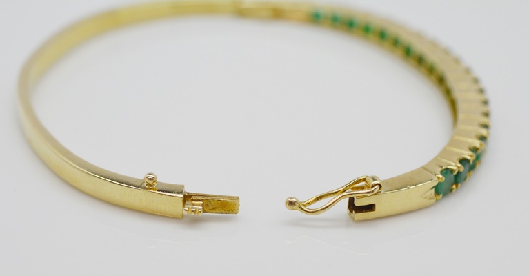 14K Yellow Gold Emerald Bracelet