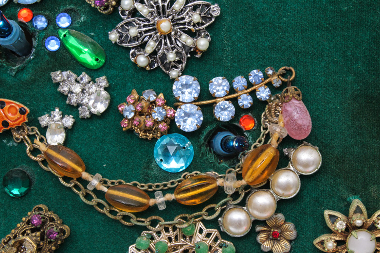 Vintage Jewelry Lighted Christmas Tree Artwork