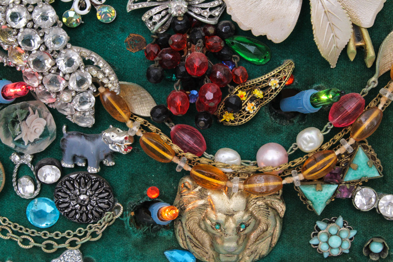 Vintage Jewelry Lighted Christmas Tree Artwork