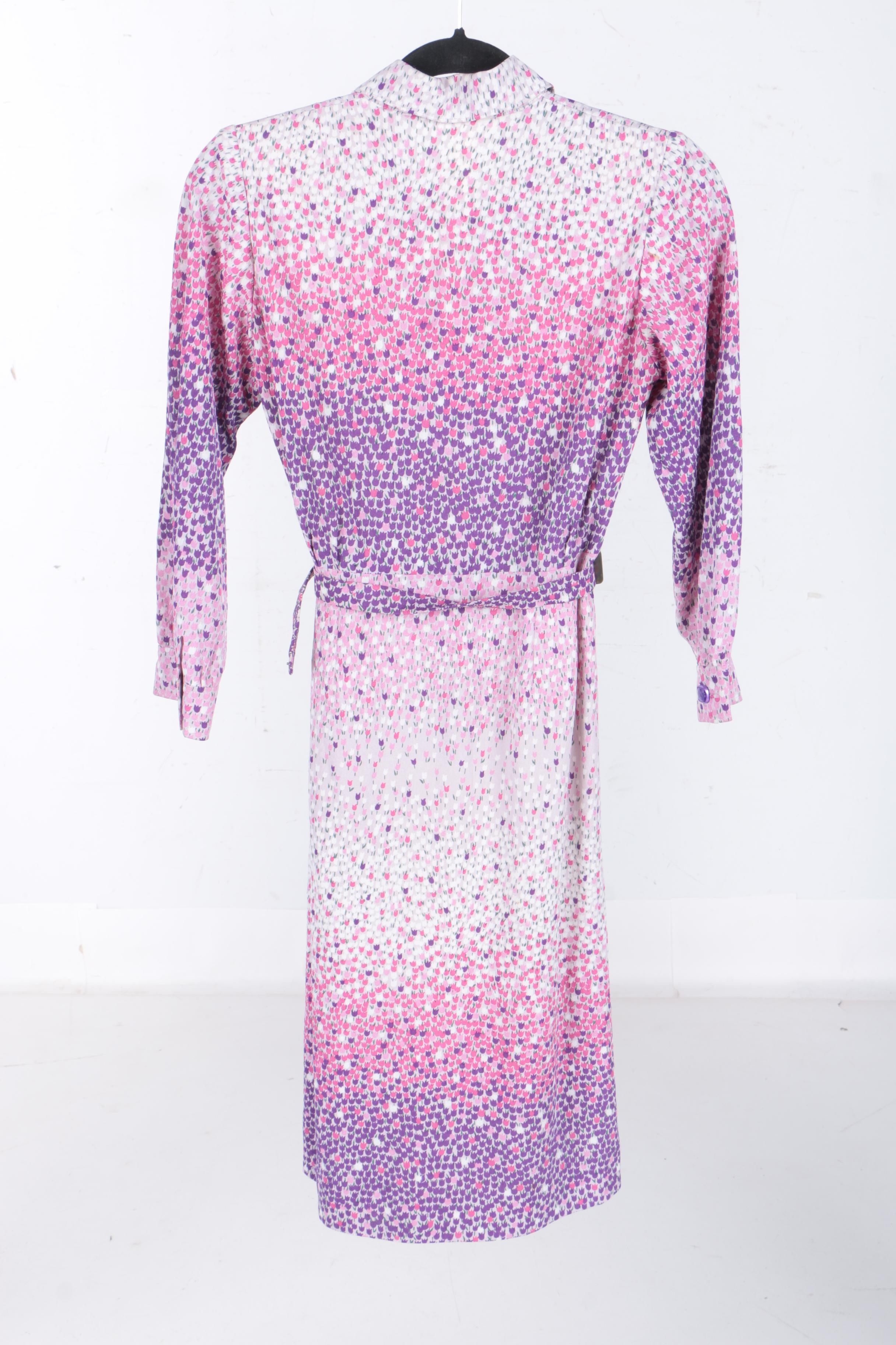 Women's Vintage 1970s Floral Dresses