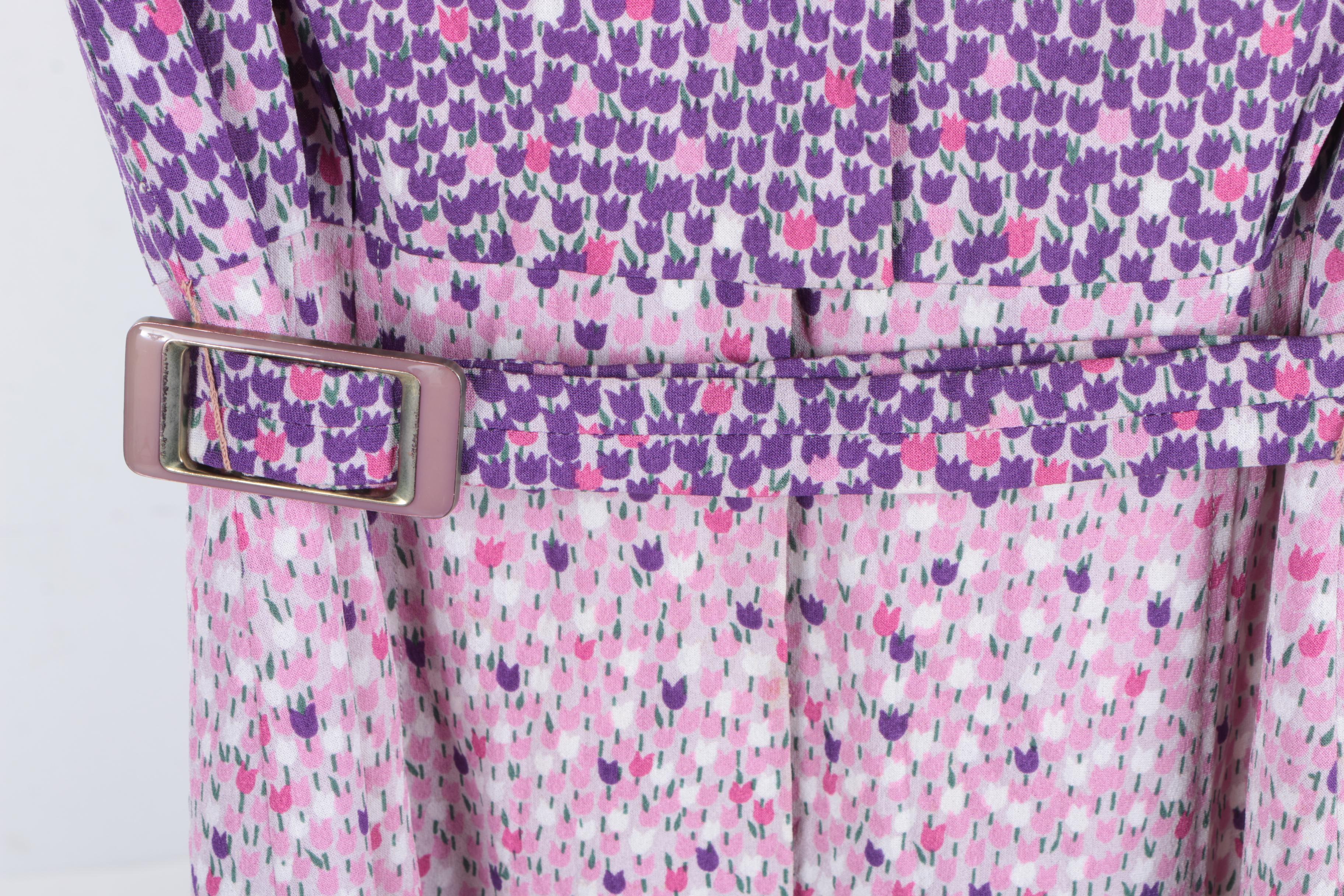 Women's Vintage 1970s Floral Dresses